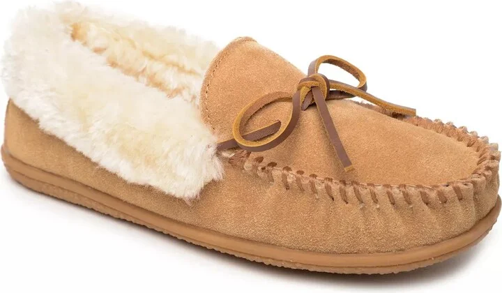 Minnetonka Camp Collar Moccasin Slipper