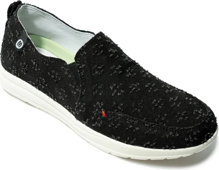 Minnetonka Expanse SlipOn