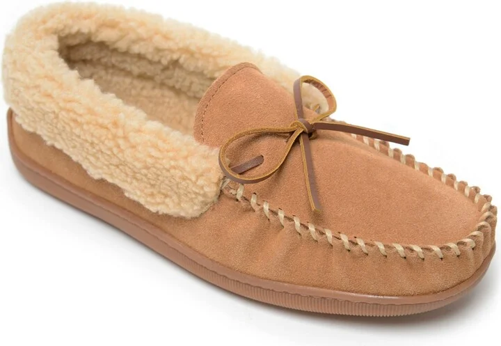 Minnetonka Men's Allen Berber Lined Suede Slippers