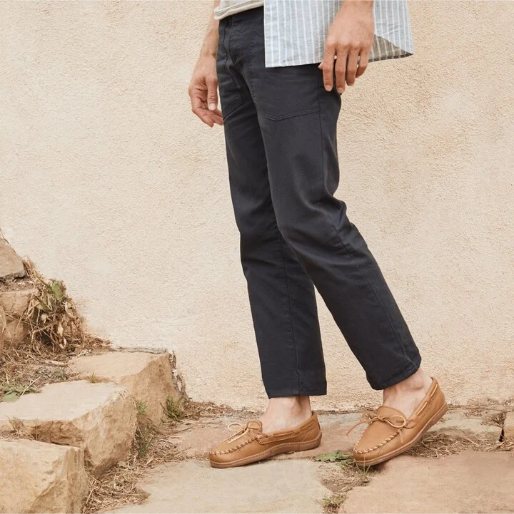 Minnetonka Men's Moosehide Classic Loafers - Image 7