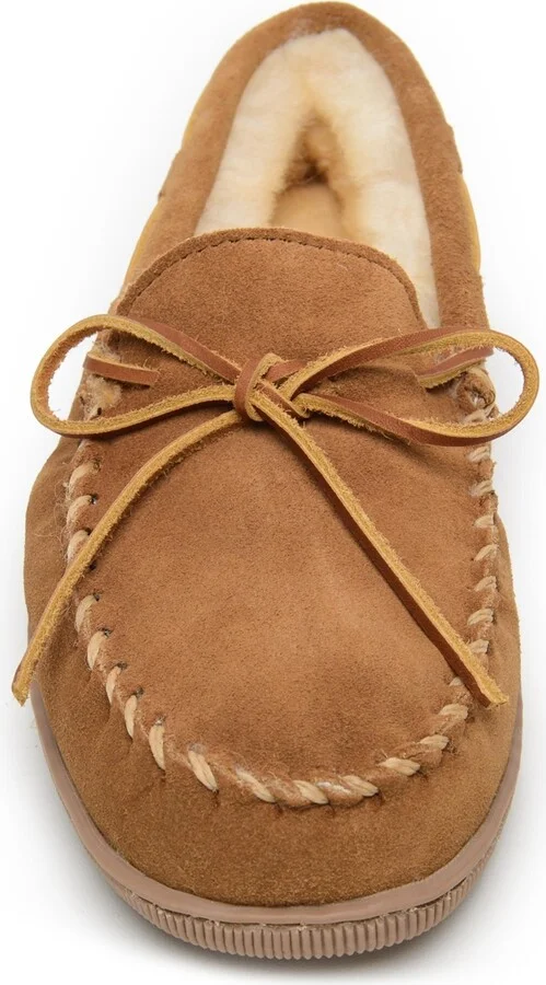 Minnetonka Men's Sheepskin Hardsole Moccasin Slippers - Image 2