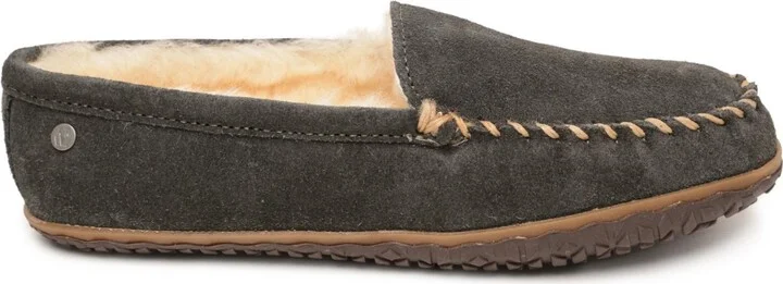 Minnetonka Men's Suede Sheepskin Tobie Slippers - Image 7