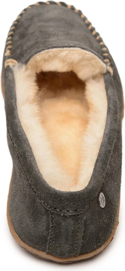 Minnetonka Men's Suede Sheepskin Tobie Slippers - Image 10