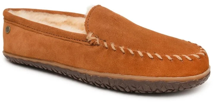 Minnetonka Men's Suede Sheepskin Tobie Slippers