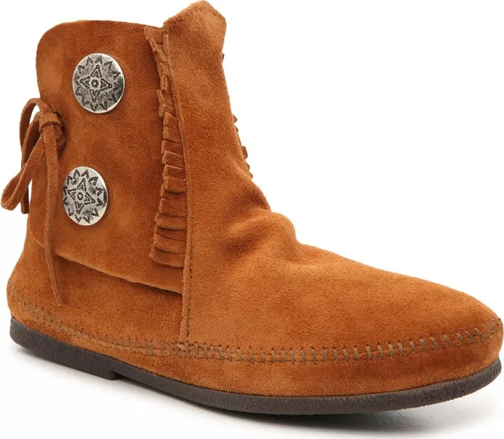 Minnetonka Two Button Boot