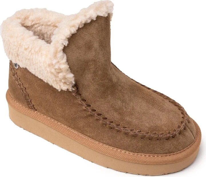 Minnetonka Women's Chandra Suede Berber Lined Ankle Boots