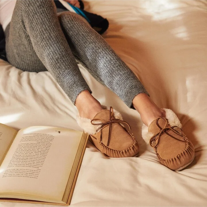 Minnetonka Women's Chrissy Suede Slipper Booties - Image 4