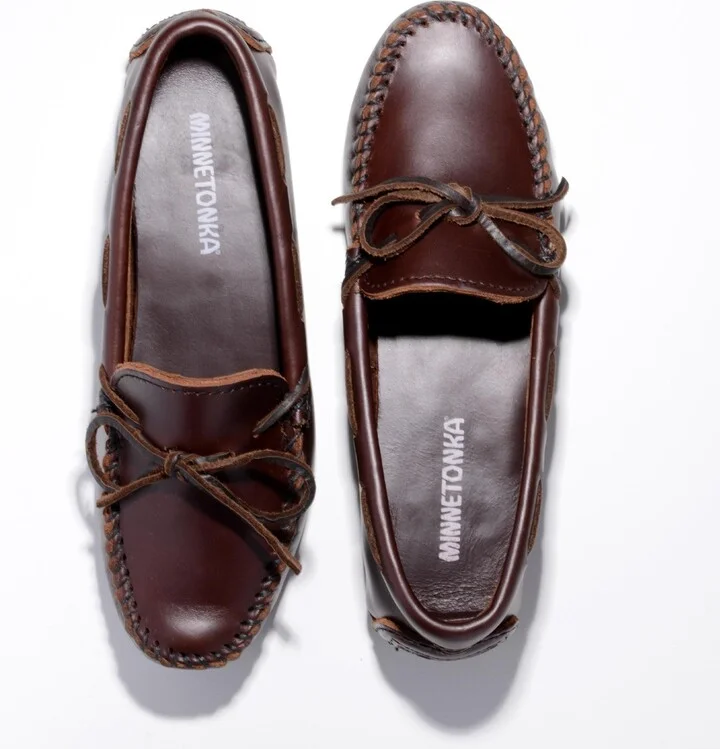 Minnetonka Women's Classic Driver Moccasin Flats - Image 3