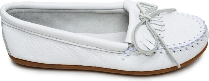 Minnetonka Women's Deerskin Kilty Moccasins - Image 11