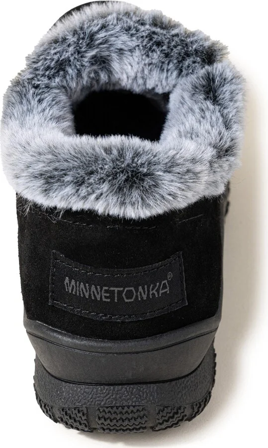 Minnetonka Women's Eagan Suede Faux Fur Lined Booties - Image 10