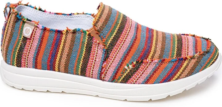 Minnetonka Women's Expanse Slip-on Shoes - Image 6