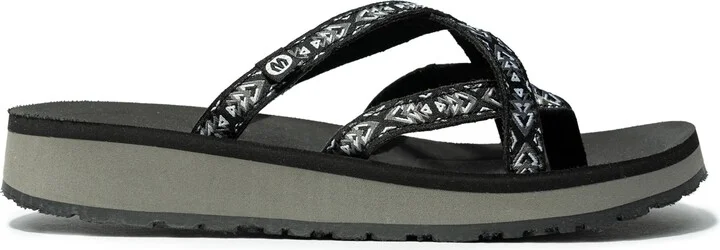 Minnetonka Women's Hanna 2.0 Multi Strap Thong Sandals - Image 6