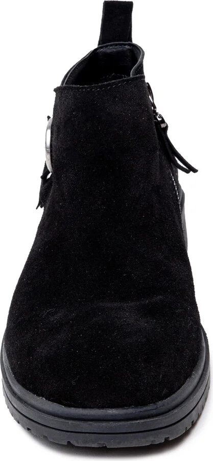 Minnetonka Women's Joyelle Button Accent Ankle Boots - Image 2