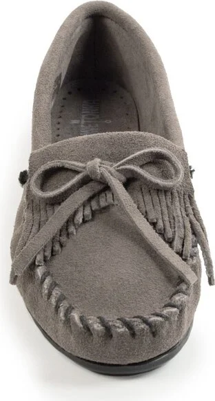 Minnetonka Women's Kilty Moccasins 401T, Med Grey - - Image 2