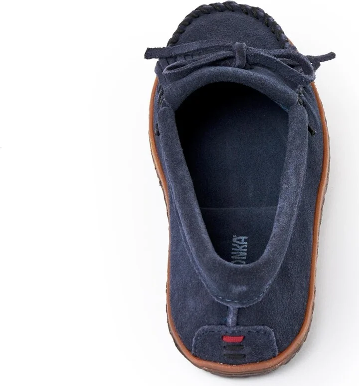 Minnetonka Women's Kilty Tread Moccasin - Image 7
