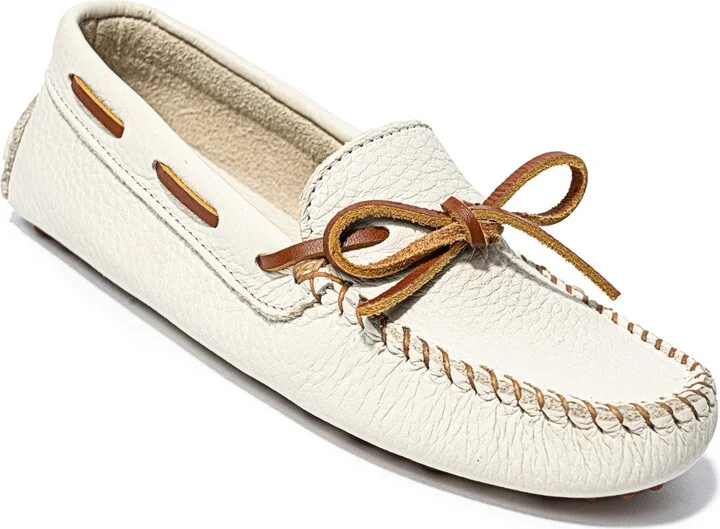 Minnetonka Women's Leather Classic Driver