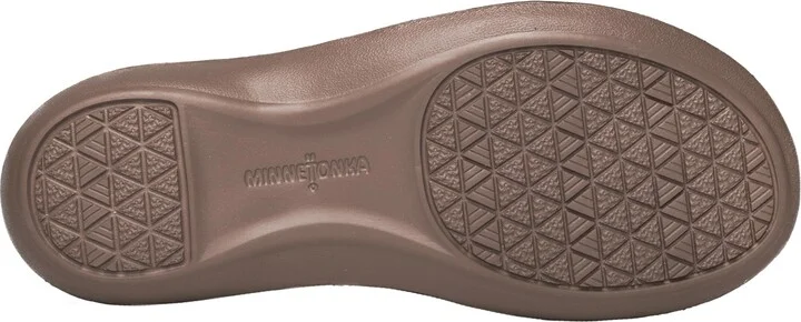 Minnetonka Women's Silverthorne 360 Thong Sandals - Image 3