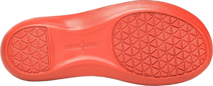 Minnetonka Women's Silverthorne 360 Thong Sandals - Image 5