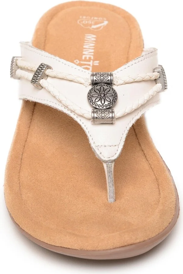 Minnetonka Women's Silverthorne 360 Thong Sandals - Image 10