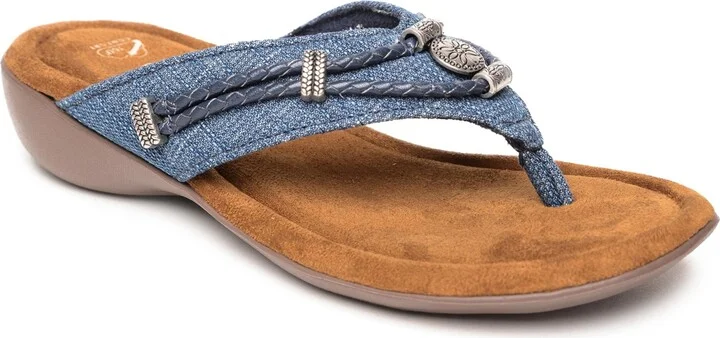 Minnetonka Women's Silverthorne 360 Thong Sandals