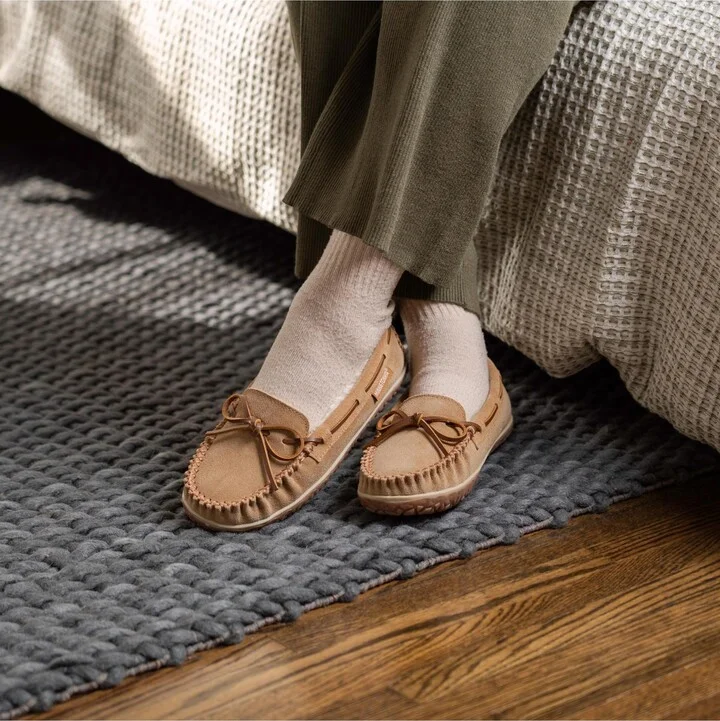 Minnetonka Women's Tilia Slippers - Image 7