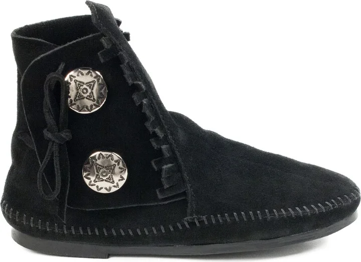Minnetonka Women's Two Button Boot - Image 2