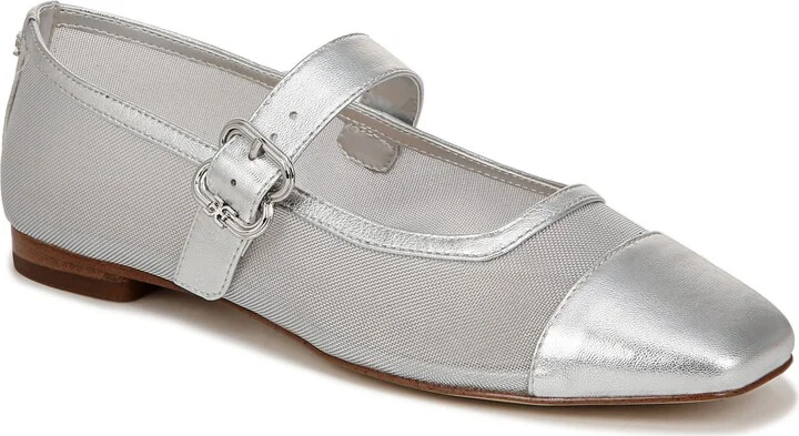 Miranda Mary Jane Flat