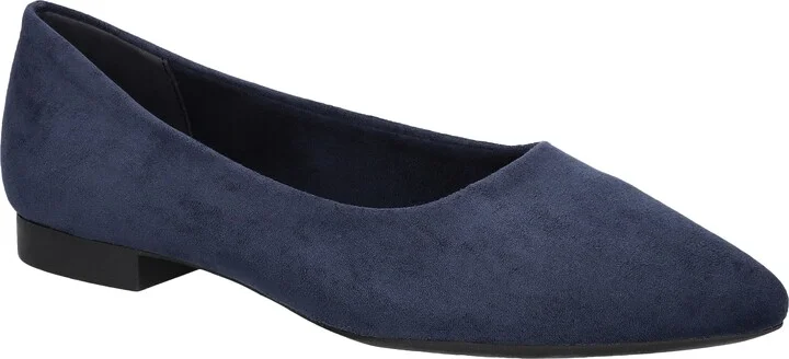 Mireya Pointed Toe Flat