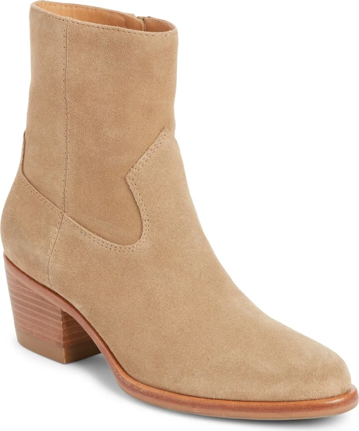 Camel Sand