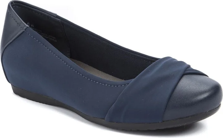 Mitsy Twist Flat - Wide Width Available