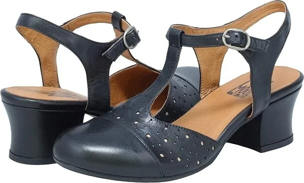Miz Mooz Finola Women's Sandals Black : EU 36 (US Women's 6) B - Medium, Leather