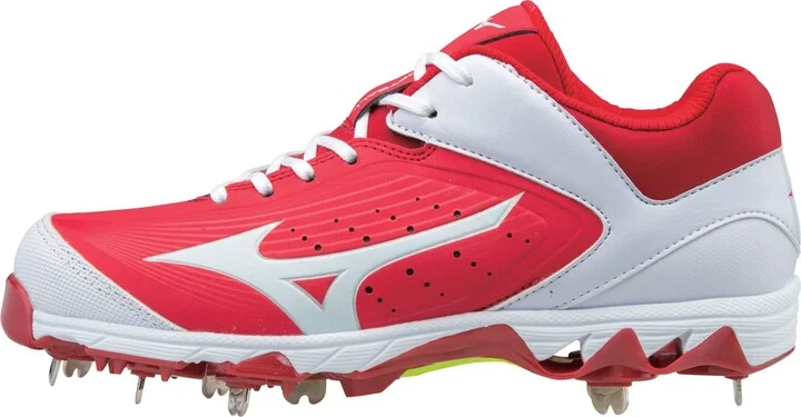 Mizuno Women's Swift 5 Fastpitch Cleat Softball Shoe
