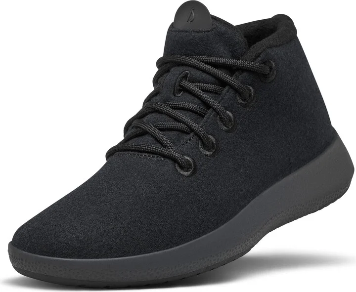 TRUE BLACK/ BLACK