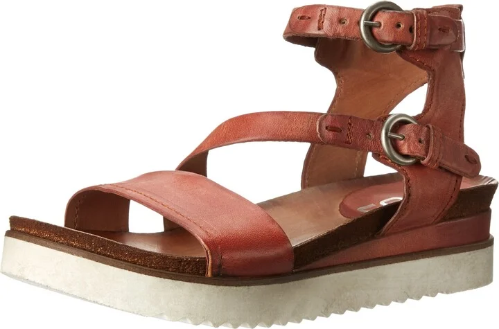 MJUS Women's Pia Fisherman Sandal