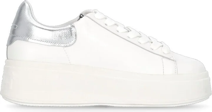 Moby Sneakers