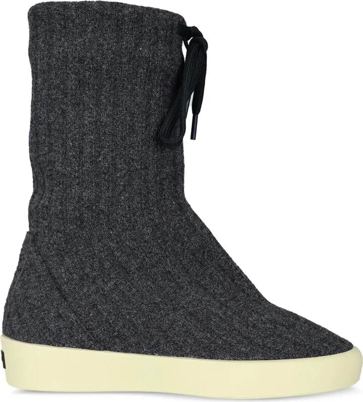 Moc knitted boots
