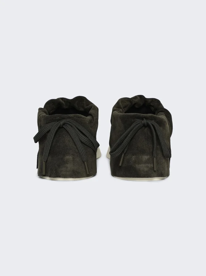 Moc Low Top Sneakers