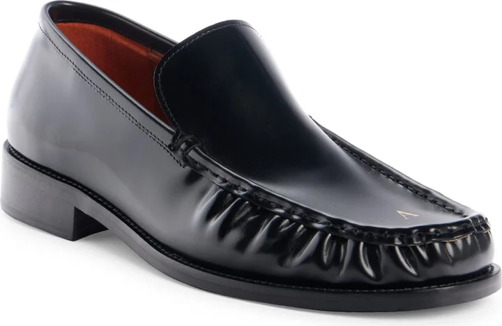 Moc Toe Loafer