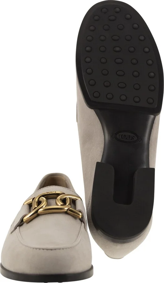 Moccasin In Nubuck With Metal Chain - Image 5