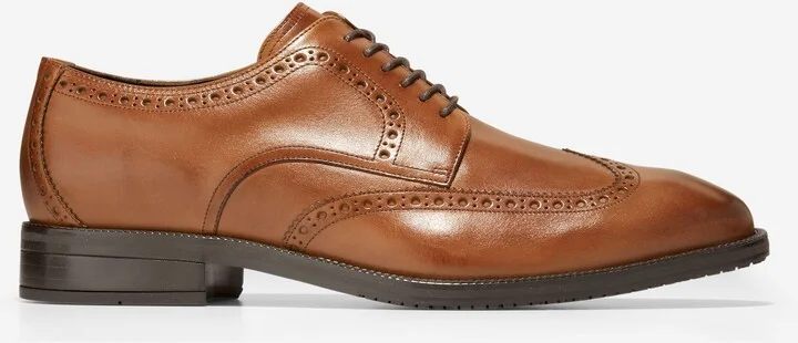 Modern Essentials Wingtip Oxfords