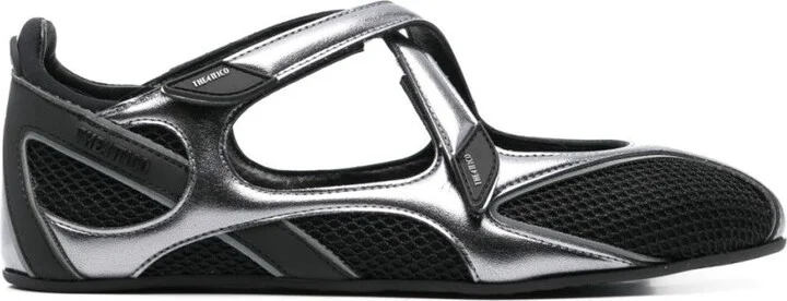 Modern Flat Shoes With Cross-Strap Detail
