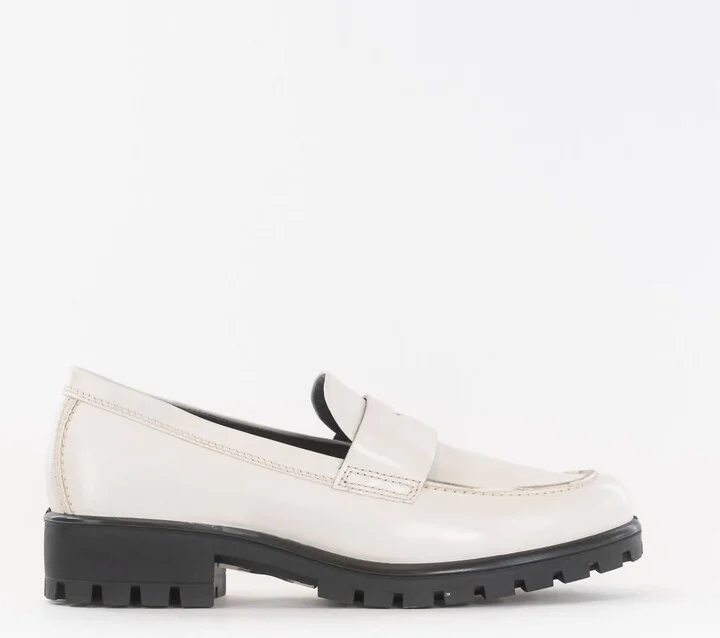 Modtray Penny Loafer In Limestone