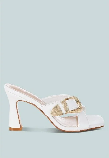 Mohaya Engraved Metallic Buckle Sandals Women