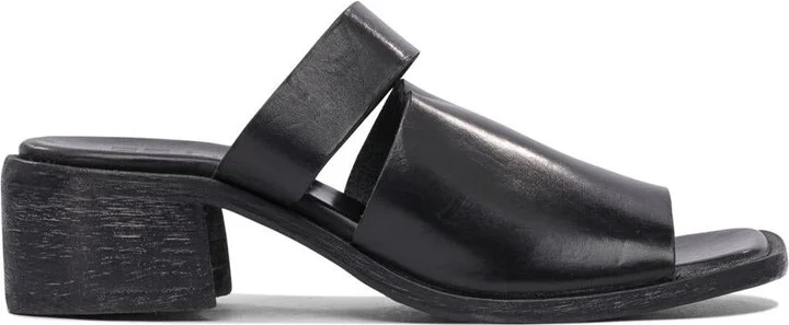 Moma Sandals
