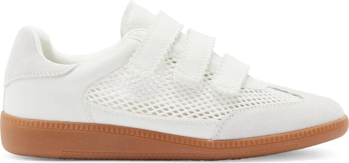 Momentum Sneaker - Image 10