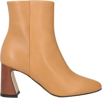 Momoní Woman Ankle boots