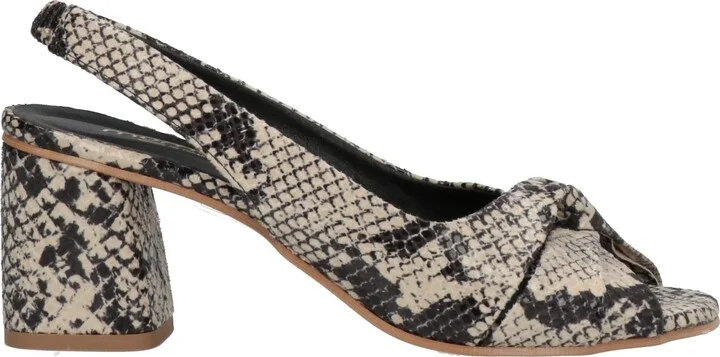 Momoní Woman Sandals - Image 3