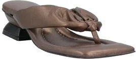 Momoní Woman Thong sandal - Image 2