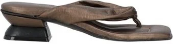 Momoní Woman Thong sandal