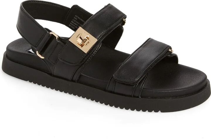 Mona Sandal